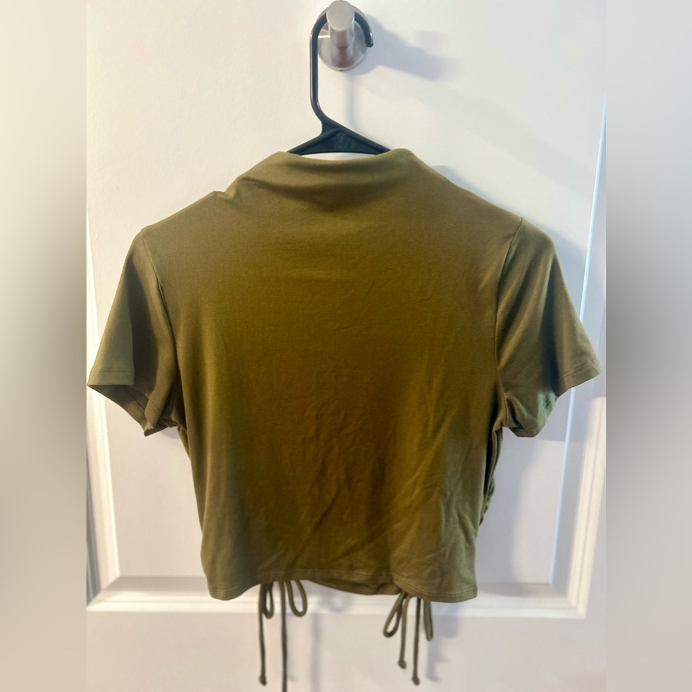 Love J Drawstring Side Solid Cropped T-Shirt - Olive Green L - Picture 2 of 4